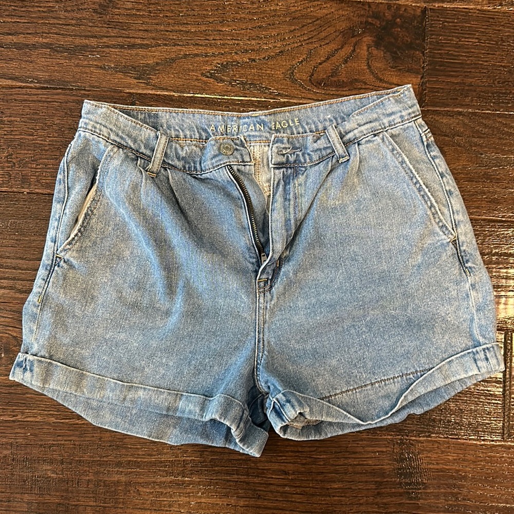American eagle denim mom short